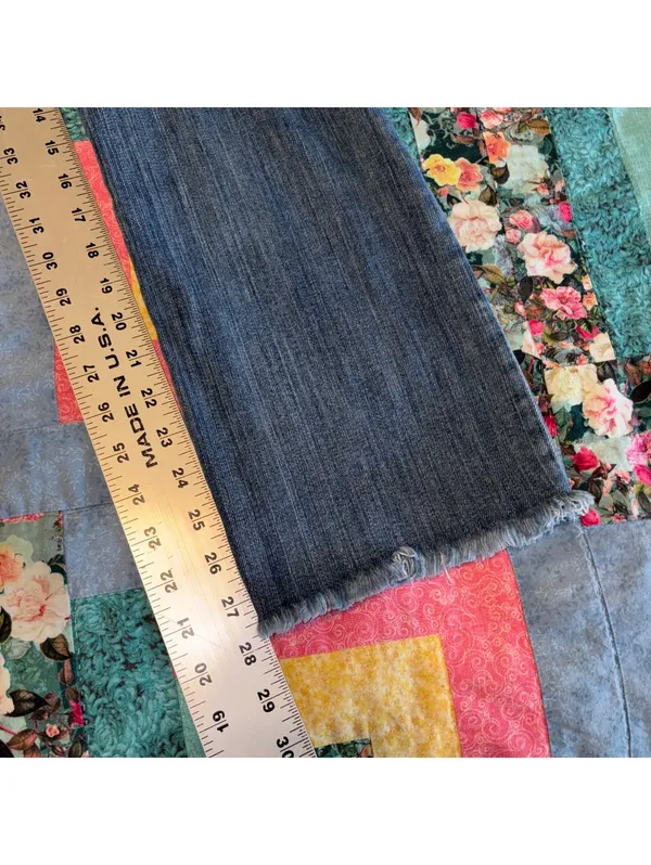 AYR $225 The Bomb Pop Women's W26 Blue Denim Jeans Med Wash Raw Hem Straight Leg - Image 9