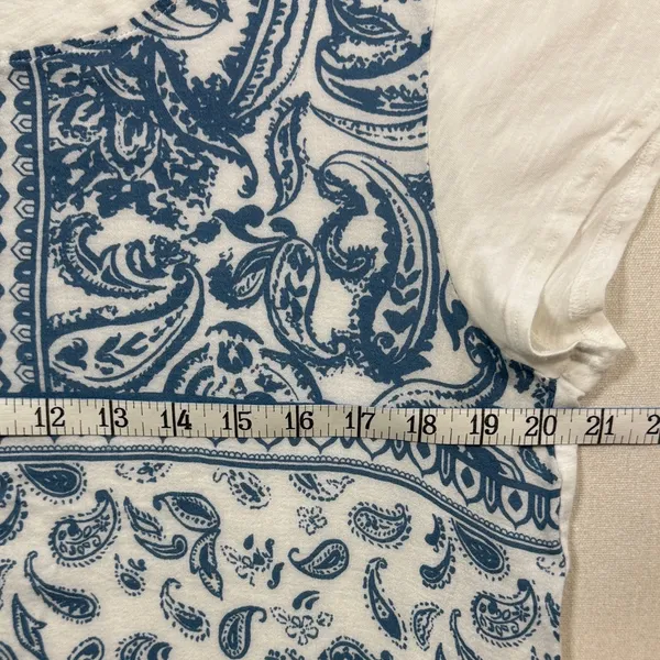 Ariat White and Blue Paisley Short Sleeve Tee - Image 4