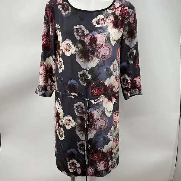 Club Monaco 3/4 sleeve floral print silk dress - Image 2