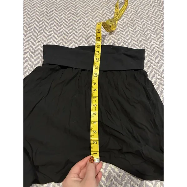 Hard Tail Women's Black Harem Foldover Waist Capris Sz Small - Image 8