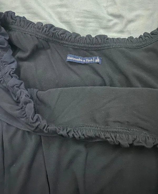 Abercrombie Off The Shoulders Top - Image 2
