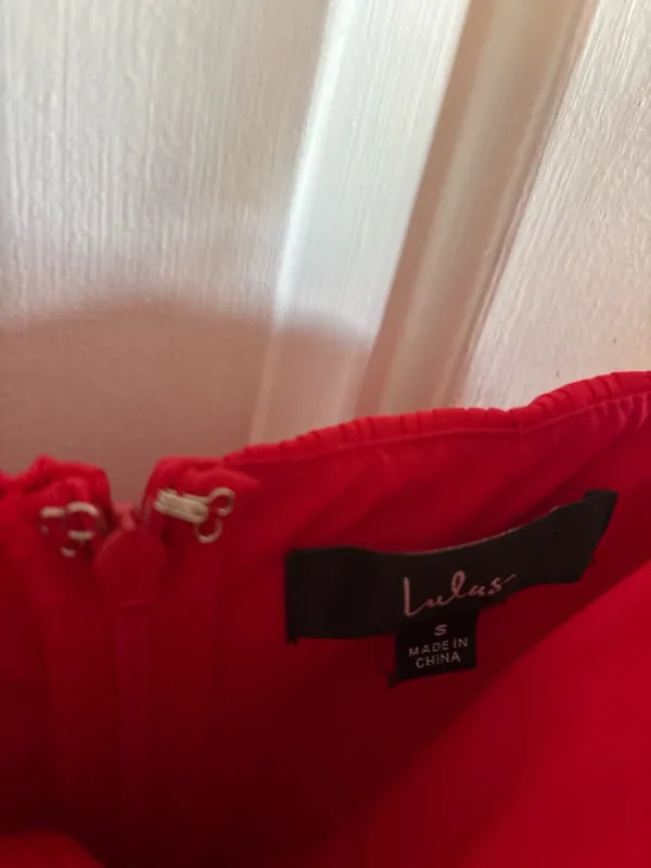 Lulus Red Tiered Midi Dress S - Image 3