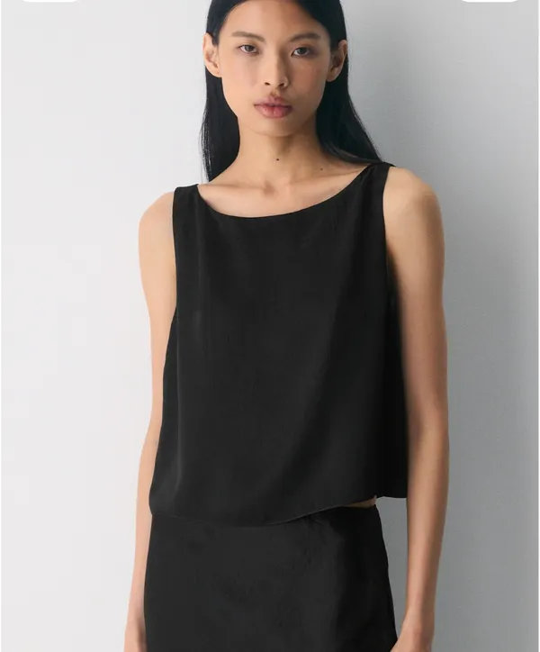 Aritzia Satin Top Black - Image 2