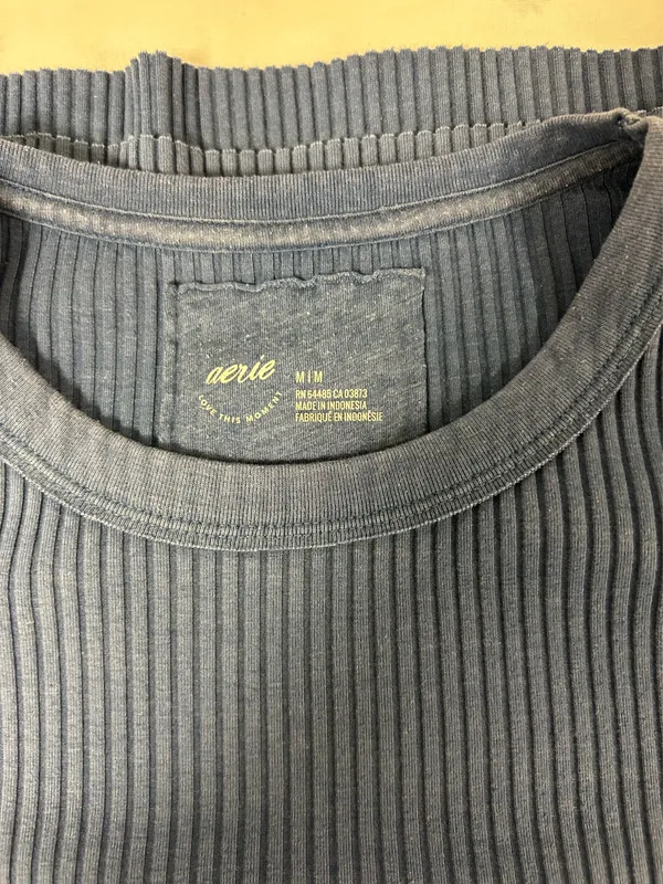 American Eagle Long Ribbed Sleeve Top - Image 4