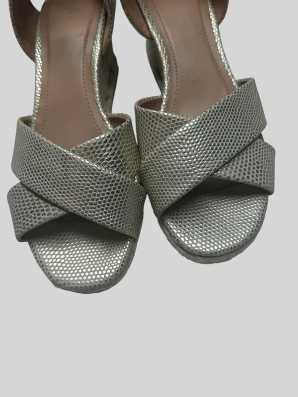 H&M Metallic Gold Wedge Espadrille Sandals with Ankle Strap - Image 4