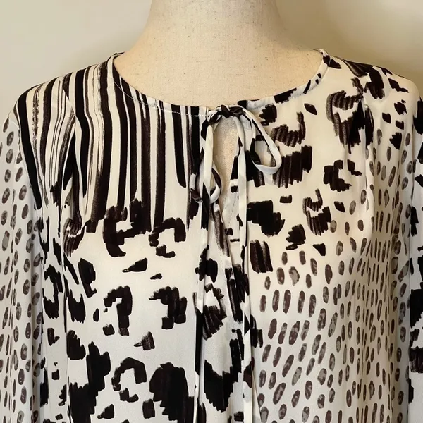Cabi Black And White Animal Print Faux Wrap Long Sleeve Blouse‎ Size S - Image 5