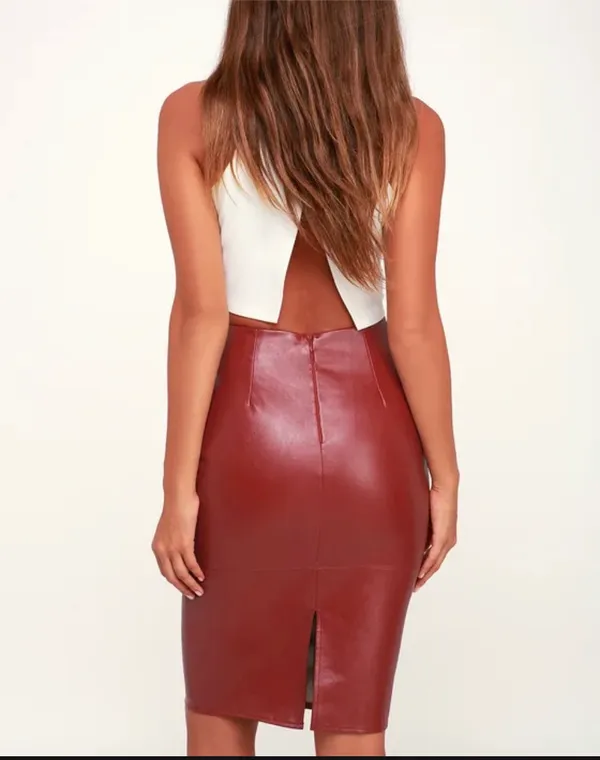 Wine Red Skirt. - Image 2