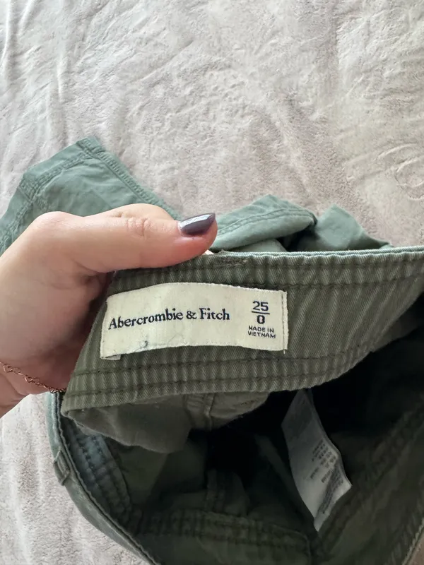 Abercrombie Cargo Pants - Image 3