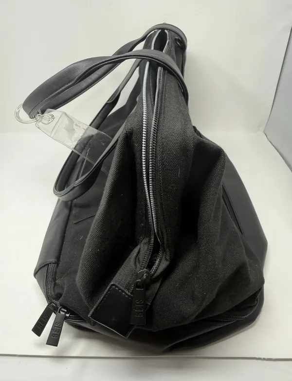 BEIS Weekender Bag - Image 4