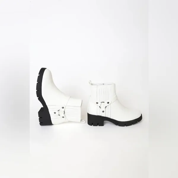 Lulus Rachael White Ankle Boots Size‎ 7 - Image 3