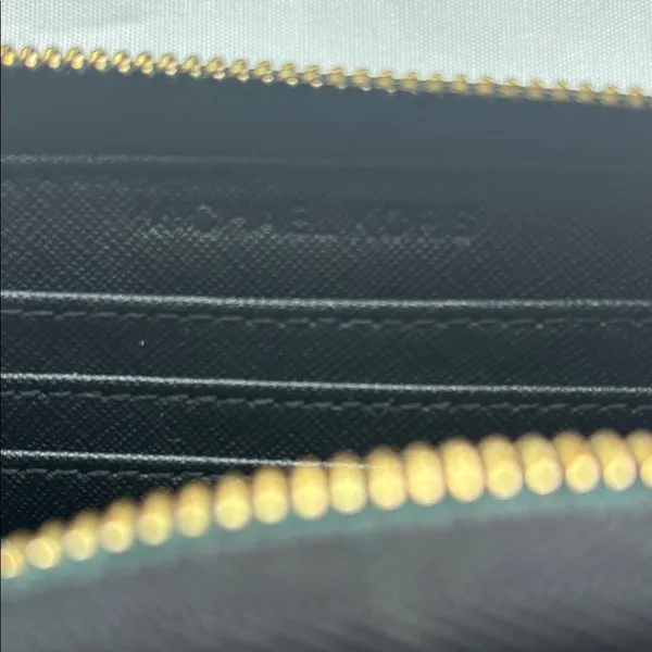 Michael Kors Leather Zip Around Wallet / Wristlet Black GUC - Image 4