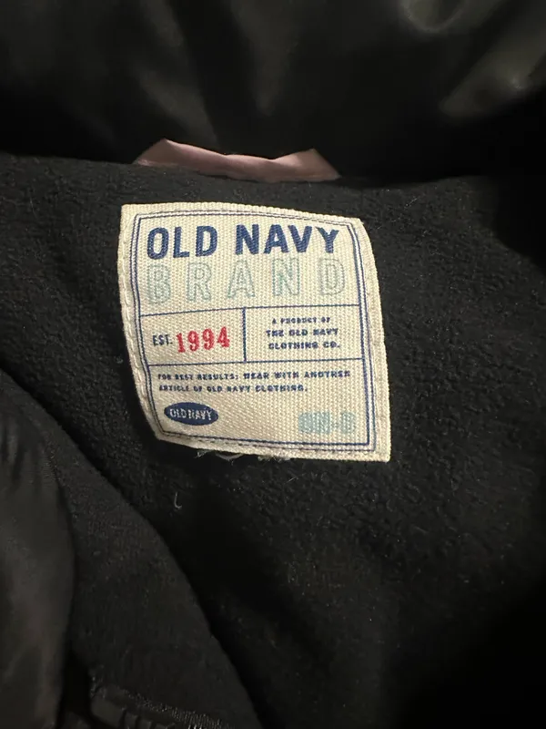 Old Navy women’s vest size M/L - Image 3