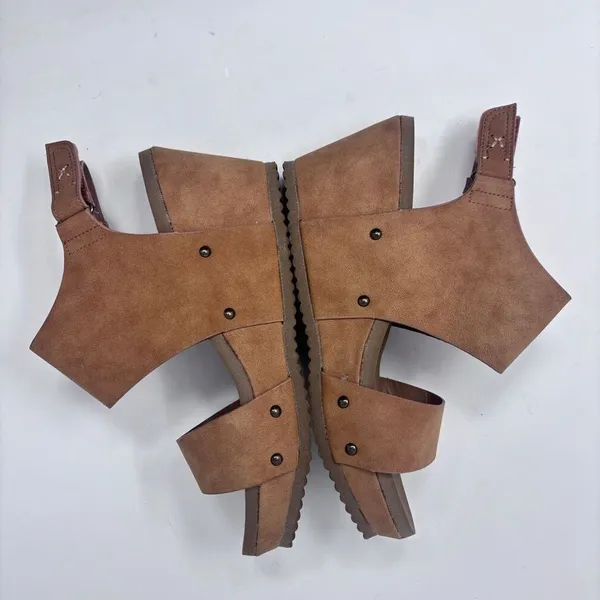 Bamboo Beehive-17 Wedge Sandals, Size 11, New with Box - Image 5