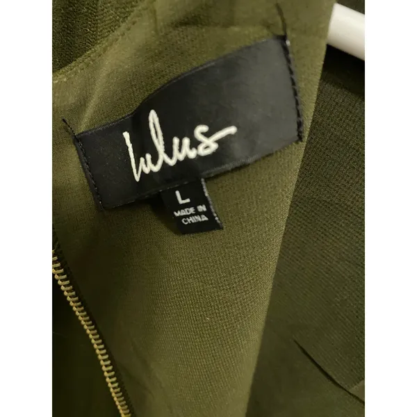 NWT Lulus Olive Green Shift Dress Size Large Lined Hidden Back Zipper New - Image 4