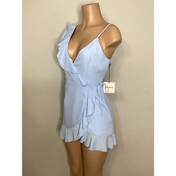 New. SUPERDOWN light blue wrap dress - Image 13