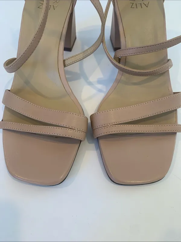 Naturalizer Tiff Ankle Strap Heels Tan Beige Leather Open Toe Sandal Size 8.5 - Image 5
