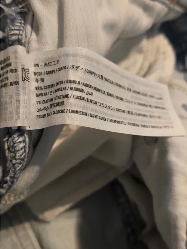 Abercrombie & Fitch Light Blue Frayed Denim Shorts - Image 9