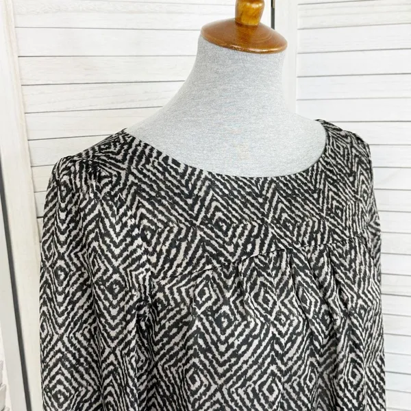Ann‎ Taylor Loft Printed Pullover Blouse Cream Black Medium Long Sleeve - Image 5