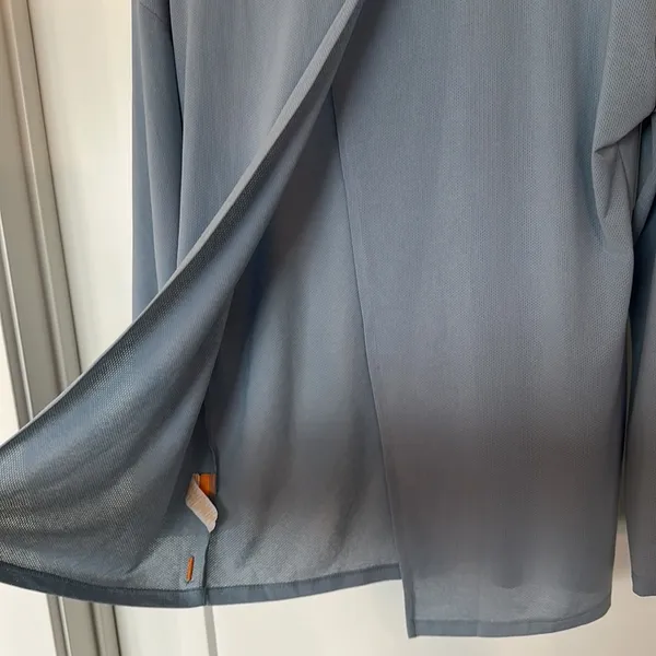 Lucy Active Long Sleeve Shirt Blue Medium - Image 5