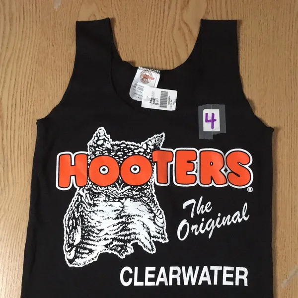 Bin35#4 New Hooters Girl Uniform Tank Top From Clearwater FL Cracking Black XS - Image 2