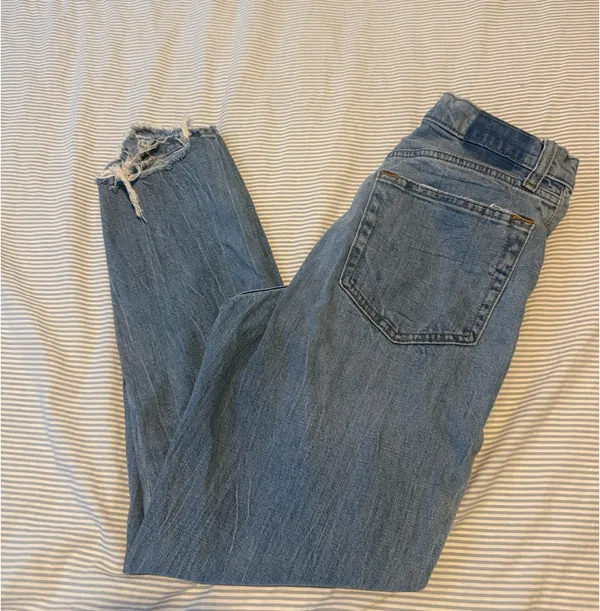 Women’s Abercrombie Ankle Straight High Rise Jeans - Image 5