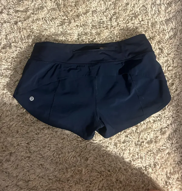 Lululemon Speed Shorts 2.5" Low-Rise - Image 4
