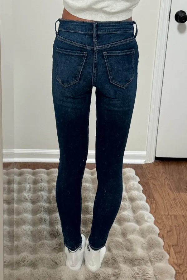 Old Navy Rockstar Super Skinny Jeans - Image 2