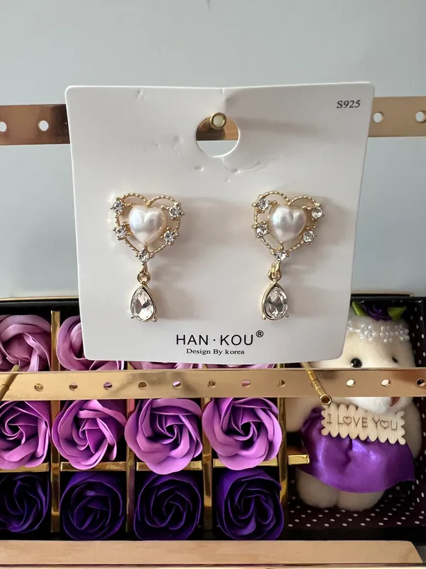 Sweet light luxury zircon pearl love earrings - Image 3
