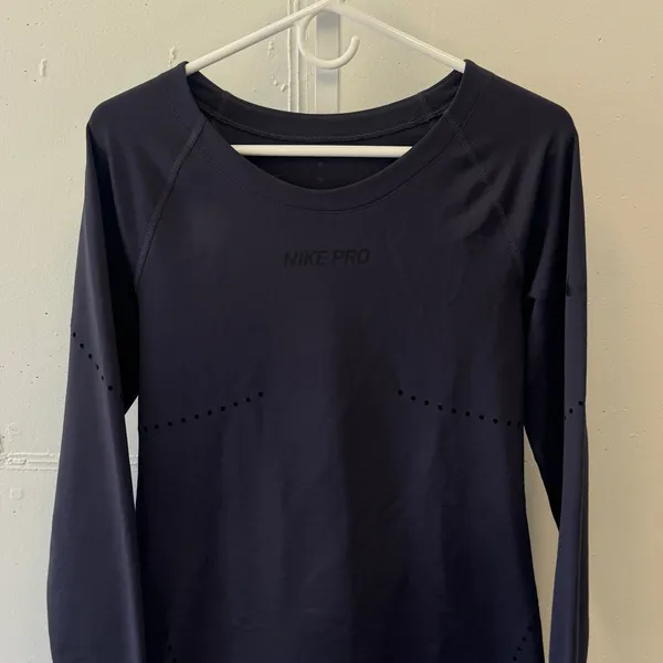Nike Pro HyperWarm Women's Running‎ Long Sleeve Top Dark Purple Medium Athletic - Image 3