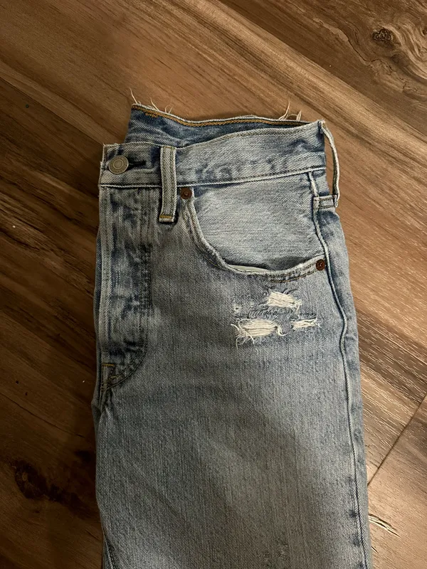 501 Short High Rise Jeans - Image 6
