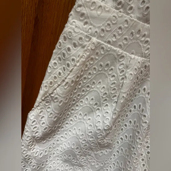 Express White Cotton Eyelet Open Tie Back Slit Sleeves Lined Romper Size‎ 4 - Image 9