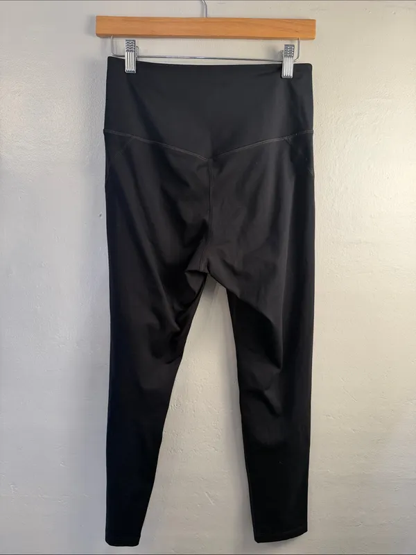 girlfriend collective Black High-Rise Leggings with Logo Tag. No siz tag - Image 3