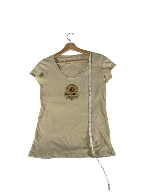 Bacardi Oakheart Oaktoberfest Women’s M Graphic T Shirt Spiced Rum Promo Tee - Image 10