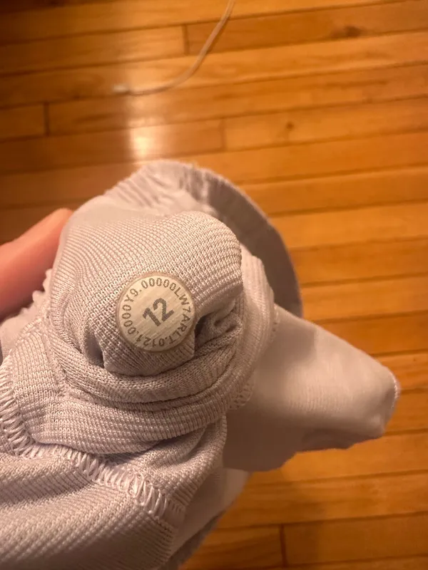 Hotty Lululemon Hot 4" - Image 3
