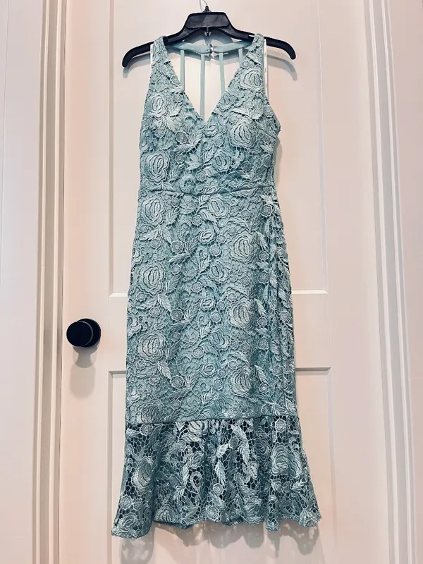 Siena Women's Sleeveless Halter V-Neck Floral Lace Sheer Trim Midi Dress SZ4 - Image 4