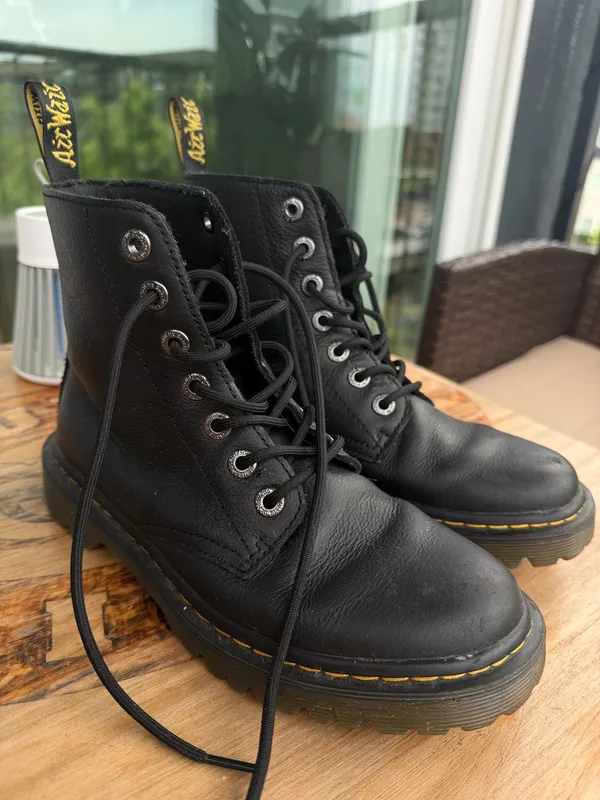 Dr. Martens 1460 Black Leather Combat Boots - US 6 - Image 2