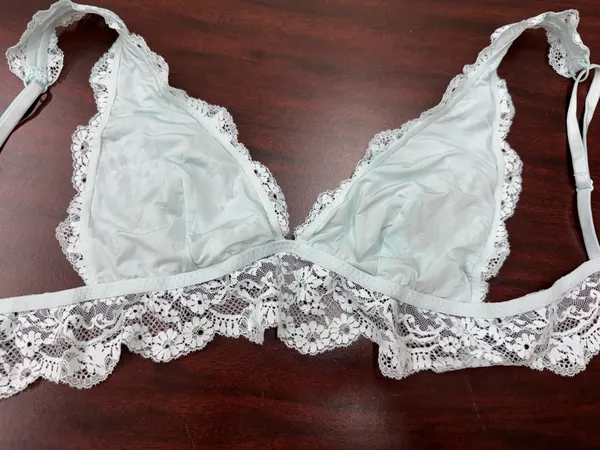 Victoria’s Secret Lace Triangle Bralette Size Medium - Image 4