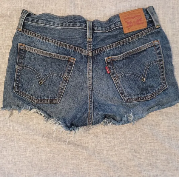 Levi’s 501 Shorts - Image 3