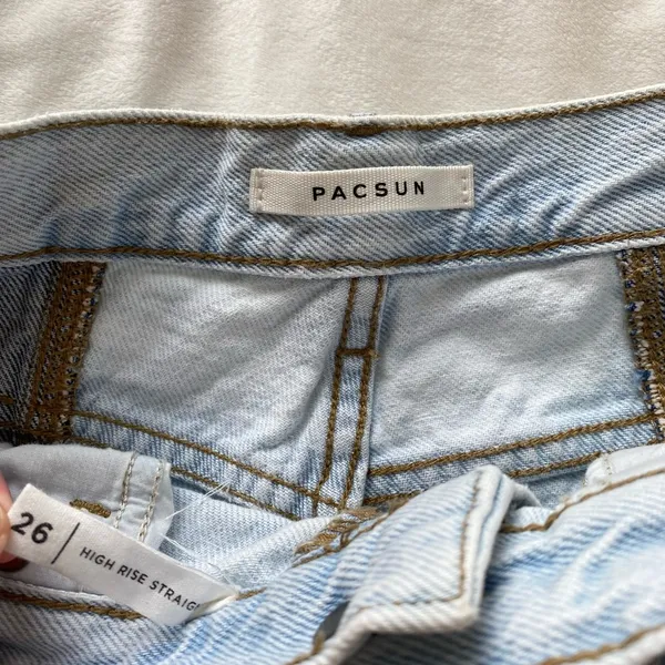 Pacsun two toned lightwash jeans - Image 3