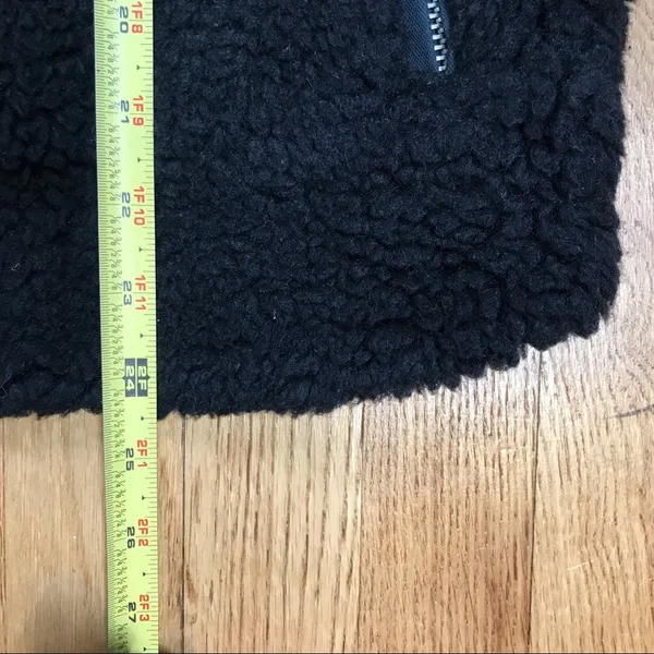 Madewell Women's Black Sherpa Faux Fur Zip Sleeveless Vest Size‎ Small - Image 9