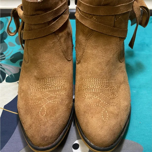 Mi.Mi Valencia Western Style brown booties ankle boots shoes - Image 4