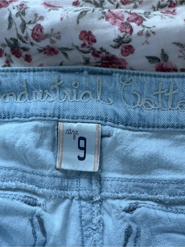 Y2K Light Blue Denim Mini Skirt with pink Lace Ruffle - Image 3