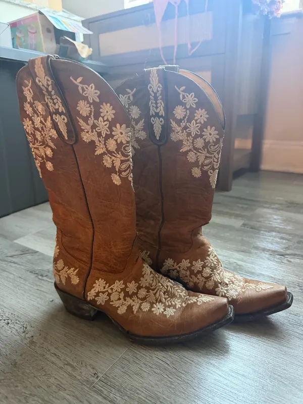 Boutique Cavender's Floral Brown Cowboy Boots - Image 3