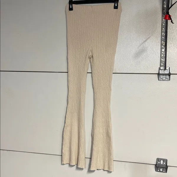 Urban Outfitters Womens Cream High Waist Ribbed Flare Pant Large - Image 5