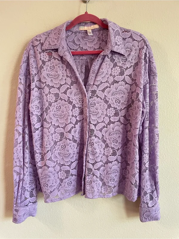 Anthropologie Hutch Lavender Sheer Floral Lace Buttondown Shirt Size Small - Image 3