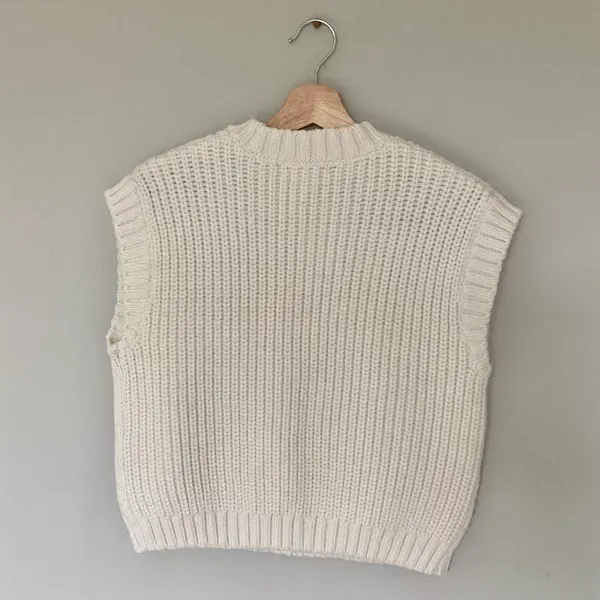 H&M Cable Knit Sweater Vest - Image 4