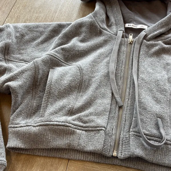 Bo + Tee Gray Hooded Zip Puffer Jacket - Image 4