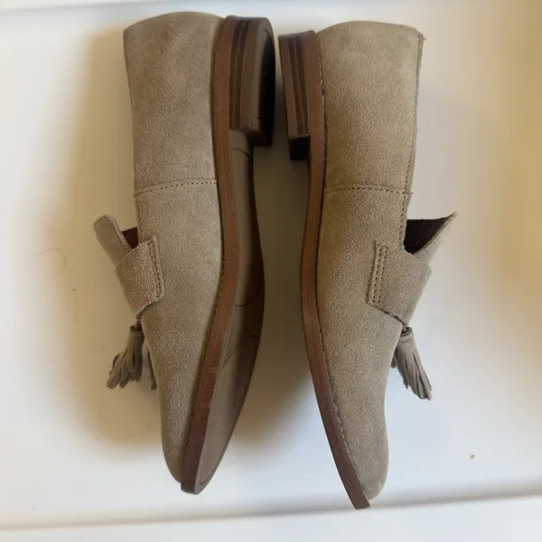 Franco Sarto Hadden Suede Taupe Loafers With Tassels Neutral Preppy Gray 7.5 - Image 5