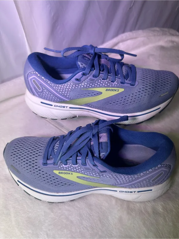 Brooks Ghost Women's Running Shoe - Lavender/Green - Image 3