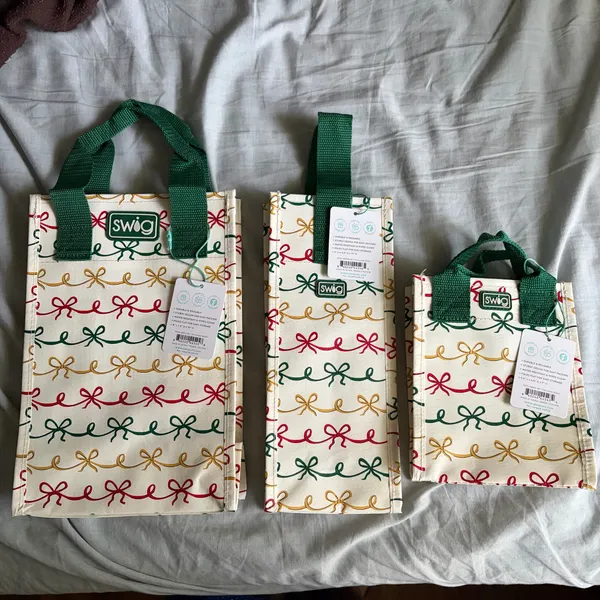 NWT! Swig Life Reusable Gift Bags 3-Pack - Image 2